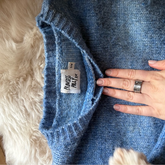 Blue Gradient Knit Sweater - Picture 7 of 7